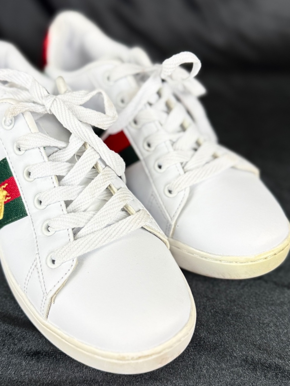 Gucci Ace Embroidered Bee Sneakers sz 6.5 White Sneakers EU 38 Red Green EUC